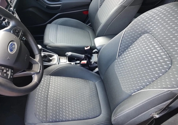 Ford Fiesta cena 42750 przebieg: 22800, rok produkcji 2017 z Częstochowa małe 436